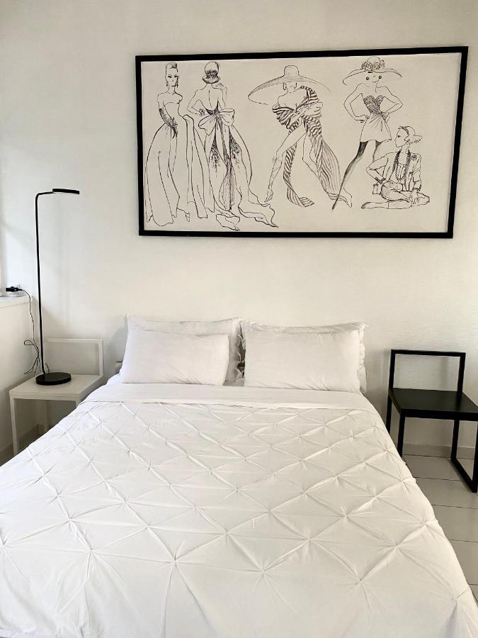 Elegant Studio Et Parking Dans Batiment Historique Saint-Tropez